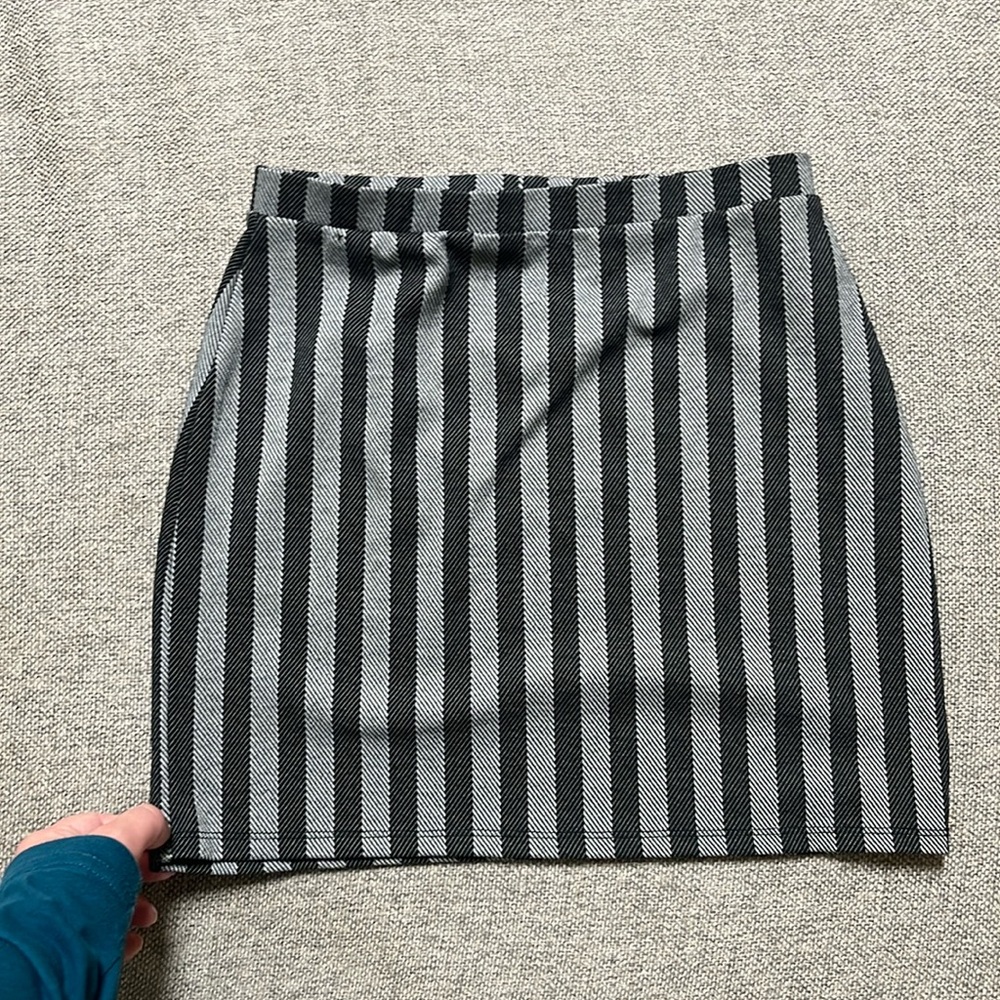mini skirt